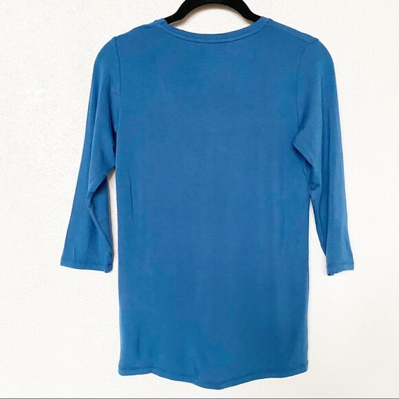 Saks X Majestic Filatures Soft Touch Cropped Sleeve Top Size Small - Picture 8 of 8